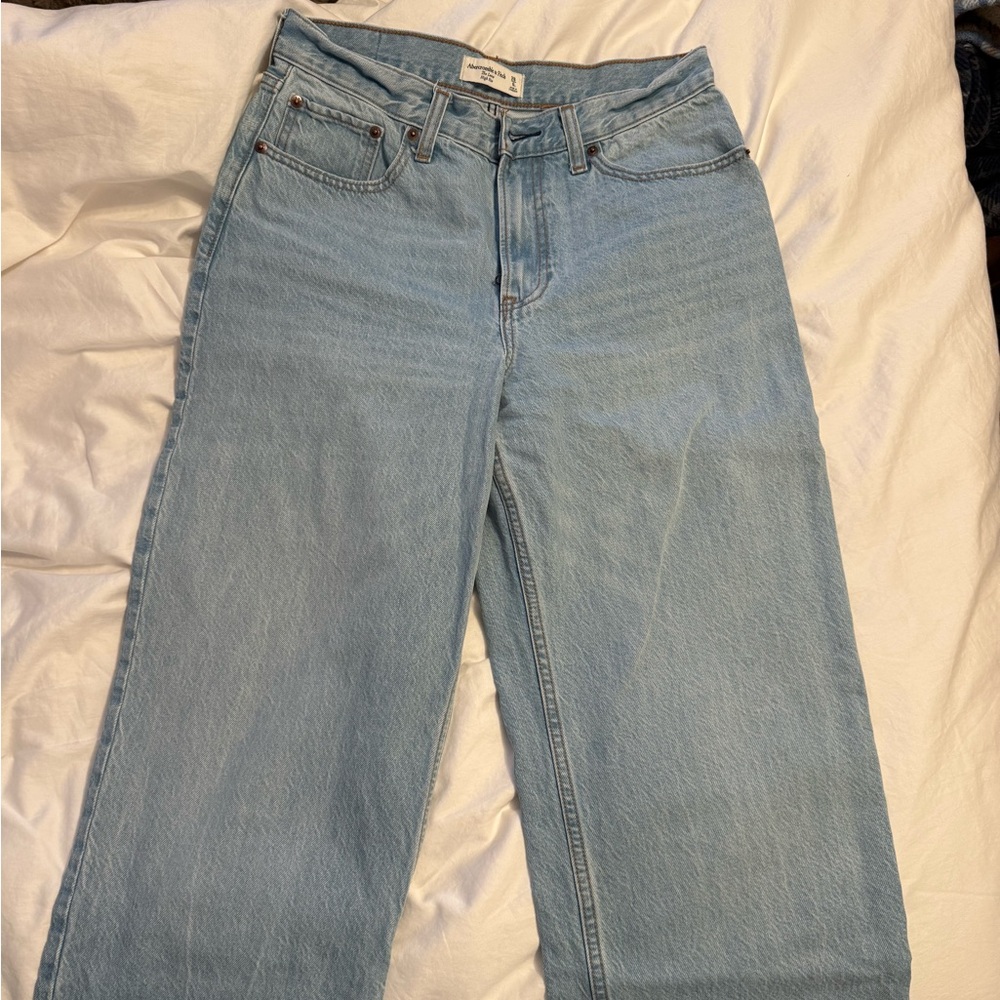 Abercrombie & Fitch Light Blue jeans